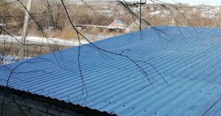 Демонтаж поликарбоната с крыши в Кореновске - услуги по доступной цене от 609 рублей