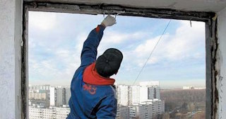 Демонтаж остекления балкона в Кореновске - цена от 559 руб. - Сварной-Кнв